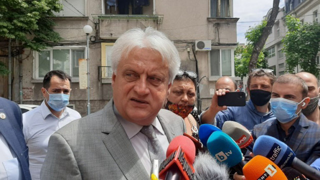 Служебният вътрешен министър Бойко Рашков продължава рокадите в повереното му